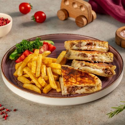 Kavurmalı Kaşarlı Bazlama